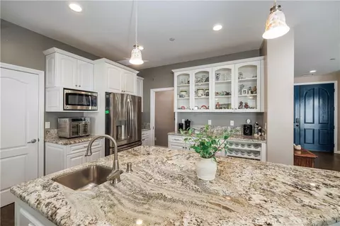 4133 Rogers Ln, Spring Valley, CA 91977