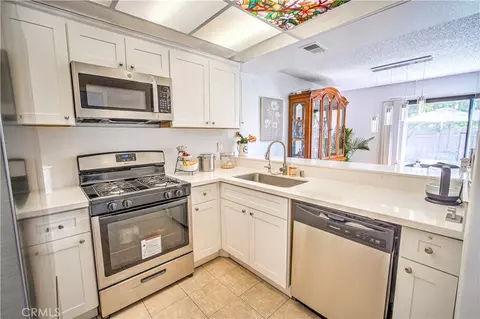 831 S Mountain Ave, Ontario, CA 91762