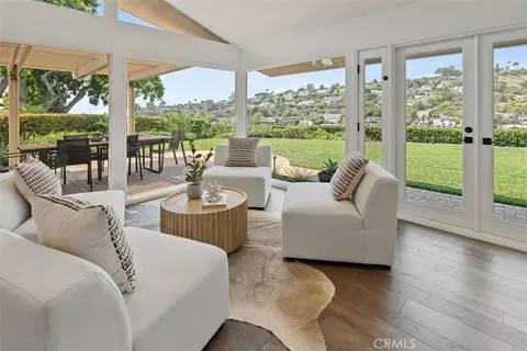 1056 Madison Pl, Laguna Beach, CA 92651