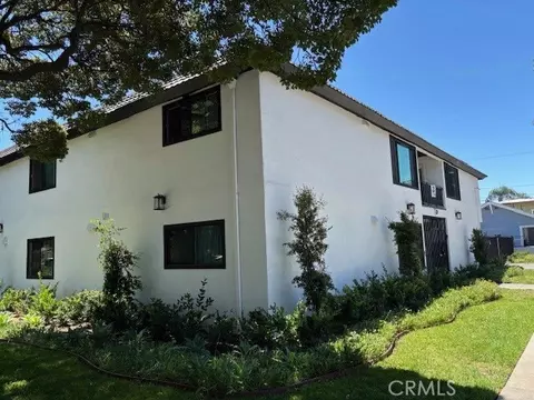120 E Pine St, Santa Ana, CA 92701