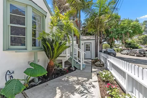 1595 Arroyo Dr, Laguna Beach, CA 92651