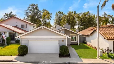 17 Atlanta, Irvine, CA 92620