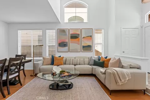 7827 Orchid Dr, Huntington Beach, CA 92648