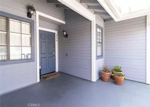 240 Evergreen Ct #56, Azusa, CA 91702