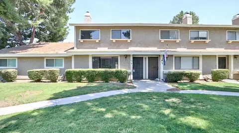 2061 W Redlands Blvd #5B, Redlands, CA 92373