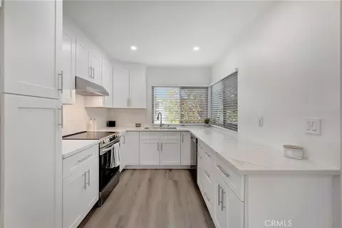 6672 Sun Dr #B, Huntington Beach, CA 92647
