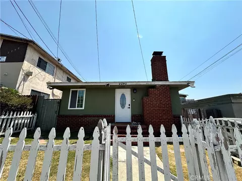 2240 Walnut Ave, Signal Hill, CA 90755