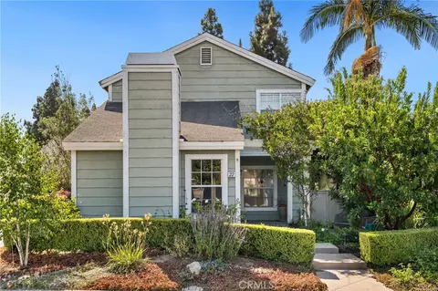 22 Silkleaf, Irvine, CA 92614