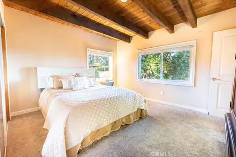 Bedroom - 23804 Lakeview Dr, Crestline, CA 92325 photo 4 of 12