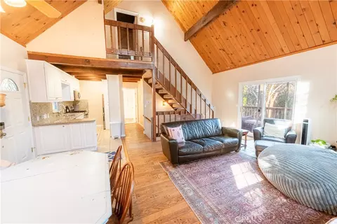 Entry Way - 23804 Lakeview Dr, Crestline, CA 92325 photo 2 of 2