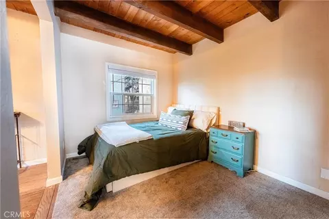 Bedroom - 23804 Lakeview Dr, Crestline, CA 92325 photo 1 of 12