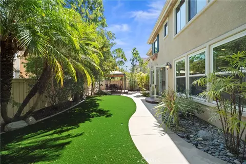 23 Arbusto, Irvine, CA 92606