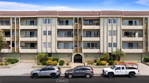 420 Redondo Ave #301, Long Beach, CA 90814