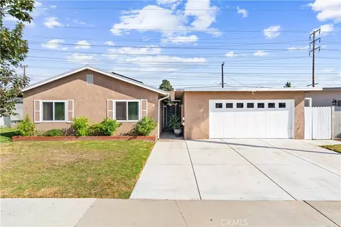 16582 Lucia Ln, Huntington Beach, CA 92647