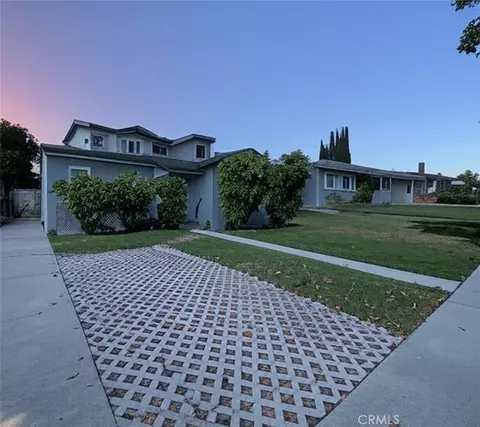 443 W Southgate Ave, Fullerton, CA 92832