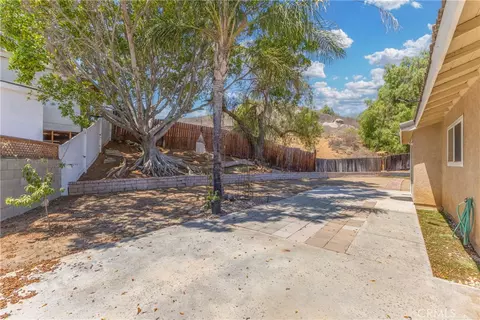 12011 Quantico Dr, Riverside, CA 92505 photo 59