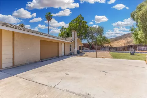 12011 Quantico Dr, Riverside, CA 92505 photo 43