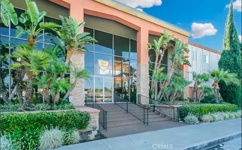 400 N Acacia Avea17, Fullerton, CA 92831