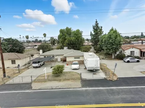 17962 Merrill Ave, Fontana, CA 92335