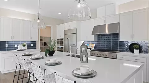 29368 Via Destello, Valencia, CA 91354