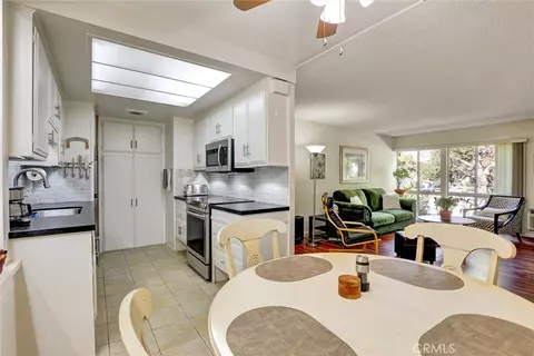 2276 Via Mariposa E #D, Laguna Woods, CA 92637