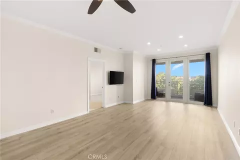 2243 Martin #207, Irvine, CA 92612