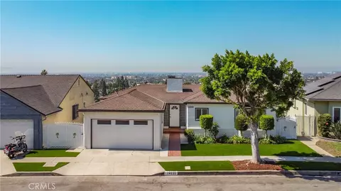 10225 S 7th Ave, Inglewood, CA 90303