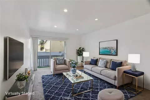 18620 Hatteras St #247, Tarzana, CA 91356