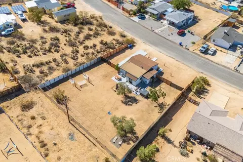 View/Area - 61853 Grand View Cir, Joshua Tree, CA 92252 photo 6 of 15