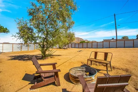 Exterior - 61853 Grand View Cir, Joshua Tree, CA 92252 photo 13 of 22