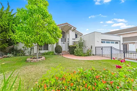 Exterior - 15946 Clarendon St, Fountain Valley, CA 92708 photo 1 of 11