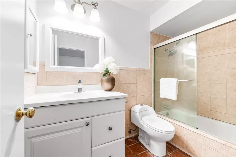 Bath - 15946 Clarendon St, Fountain Valley, CA 92708 photo 1 of 7