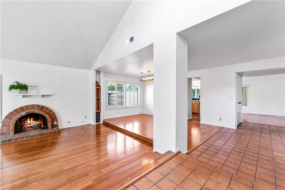 Living - 15946 Clarendon St, Fountain Valley, CA 92708 photo 2 of 14