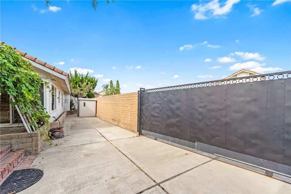 Exterior - 15946 Clarendon St, Fountain Valley, CA 92708 photo 11 of 11
