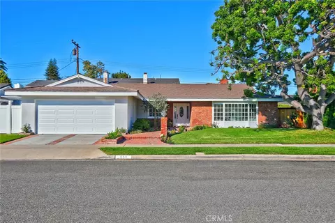 418 E Bay St, Costa Mesa, CA 92627