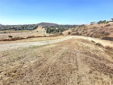 30925 Nicolas Rd, Temecula, CA 92591 photo 24
