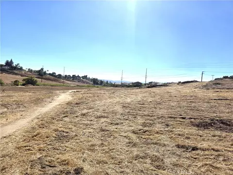 30925 Nicolas Rd, Temecula, CA 92591 photo 19