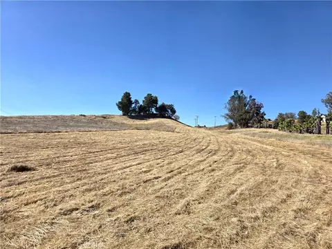 30925 Nicolas Rd, Temecula, CA 92591 photo 18