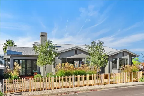 337 Holmwood Dr, Newport Beach, CA 92663