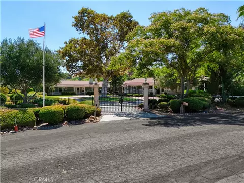 7501 Uplands Of The Kern Dr, Bakersfield, CA 93308