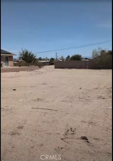 7319 Lupine Ave, Twentynine Palms, CA 92277