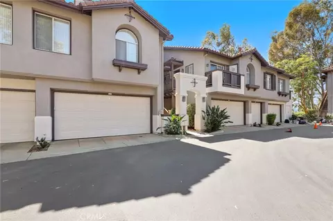 2960 Champion Way #1208, Tustin, CA 92782