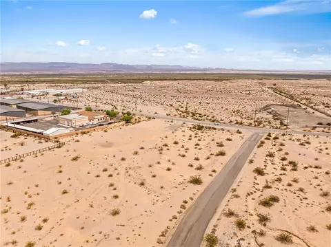 130 Morgan Dr, Needles, CA 92363 photo 9