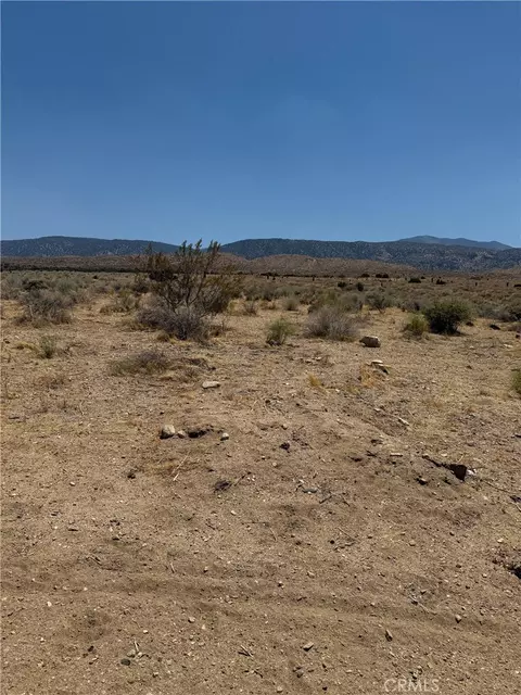 226 Vaccor Ave, Llano, CA 93544