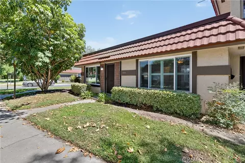 1424 N Stoneyhaven Ln, Anaheim, CA 92801