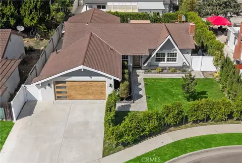 4951 Maui Cir, Huntington Beach, CA 92649