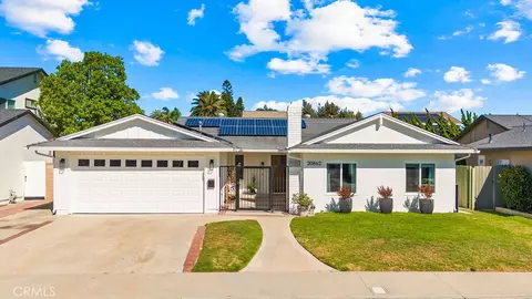 20862 Lancelot Ln, Huntington Beach, CA 92646