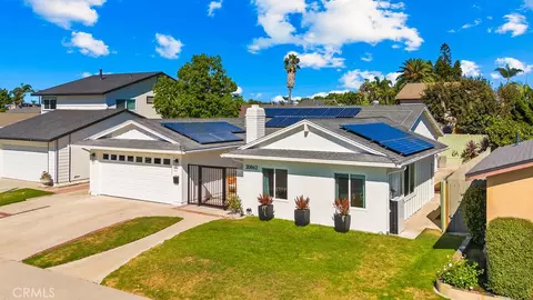 20862 Lancelot Ln, Huntington Beach, CA 92646