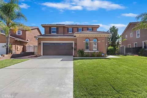 27792 Carlton Oaks St, Murrieta, CA 92562