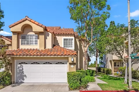 25 Niguel Pointe Apt 84 Dr, Laguna Niguel, CA 92677